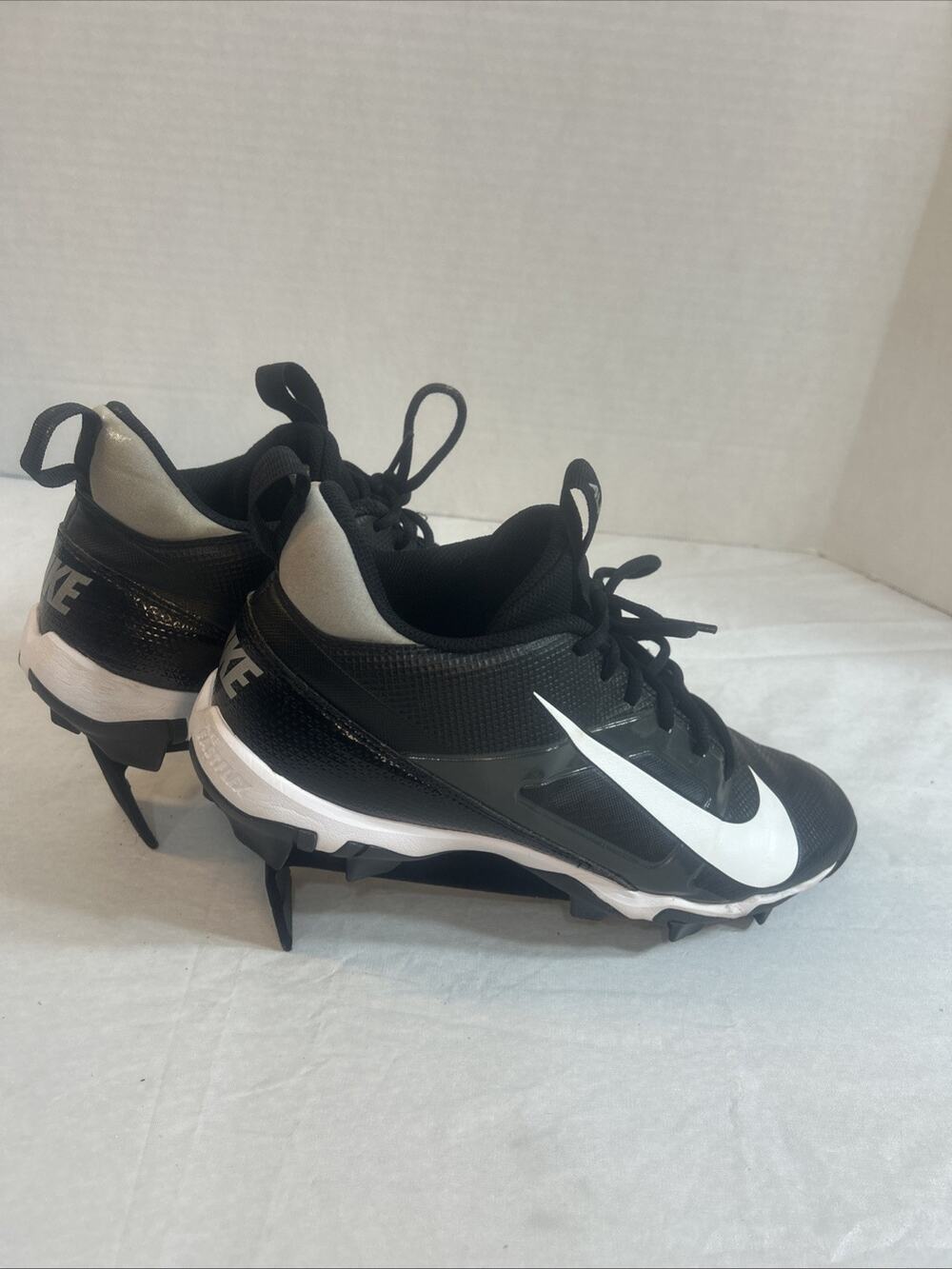 Nike Alpha Fastflex Men’s Football Cleats Black White Size 10 New No Box